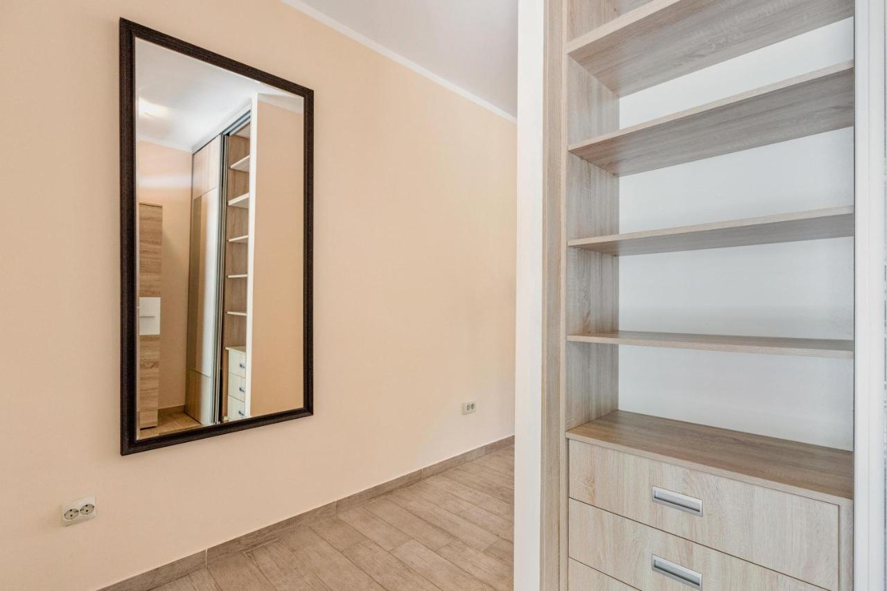 Muo Sea Front Apartments Kotor Ngoại thất bức ảnh