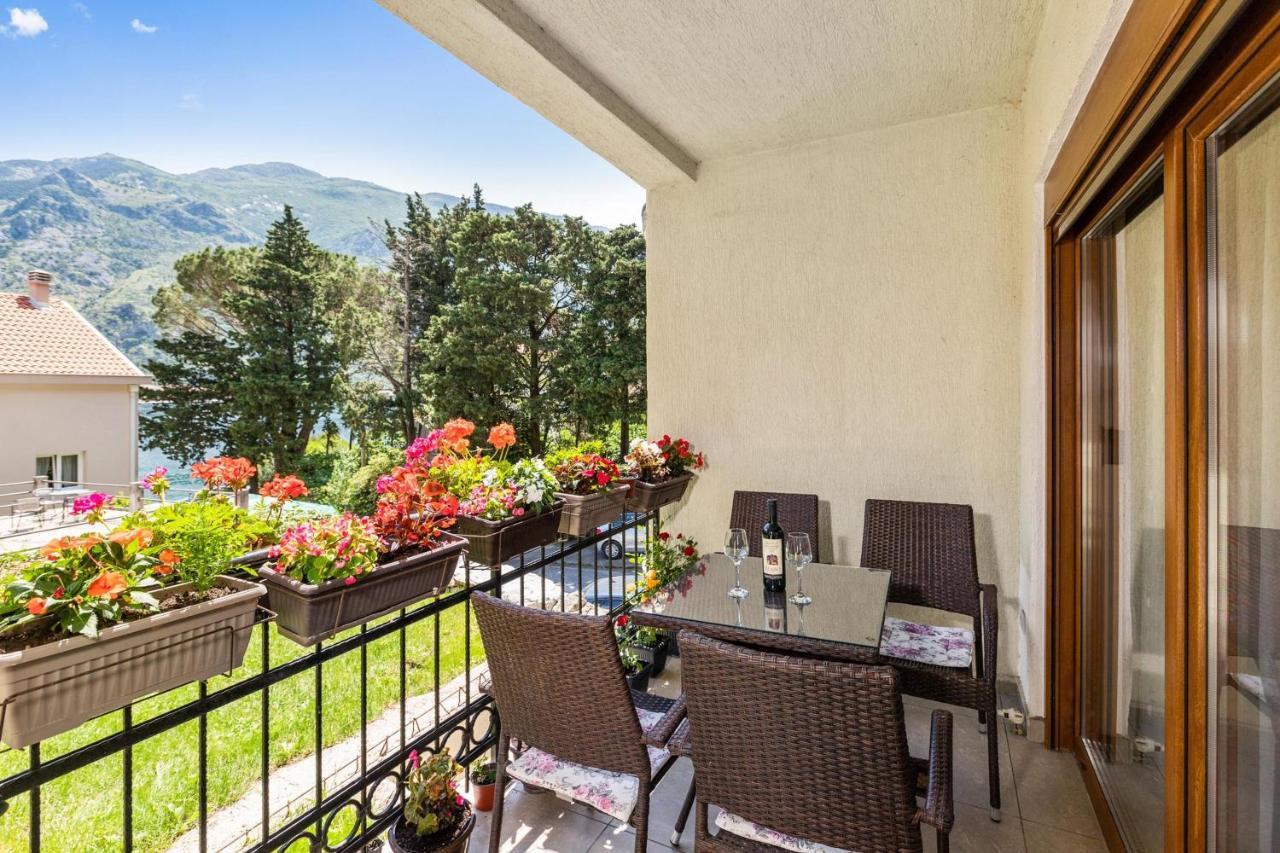 Muo Sea Front Apartments Kotor Ngoại thất bức ảnh
