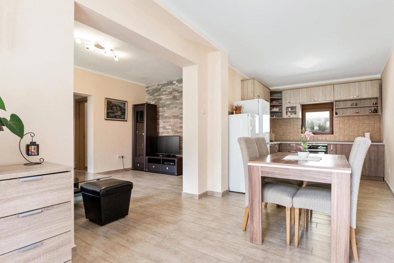 Muo Sea Front Apartments Kotor Ngoại thất bức ảnh