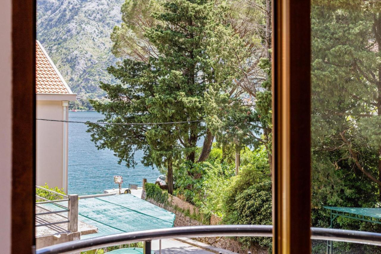Muo Sea Front Apartments Kotor Ngoại thất bức ảnh